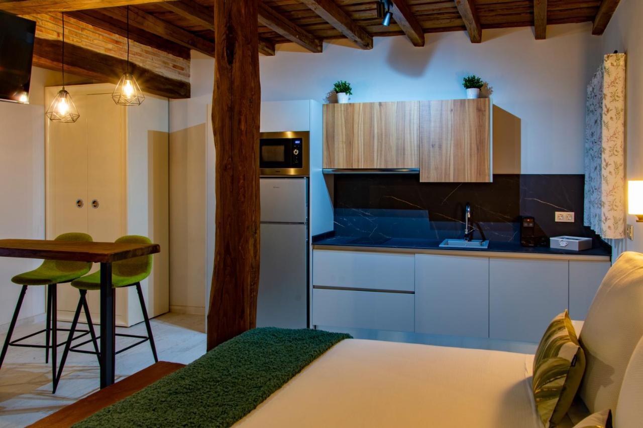 Apartamentos Cano Las Parras Hervas Luaran gambar